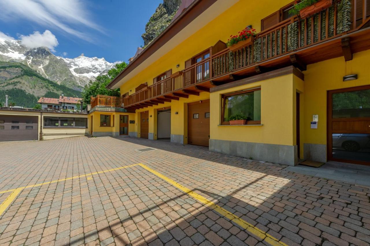Casa Jasmine - Cir Vda Courmayeur 0154 ภายนอก รูปภาพ